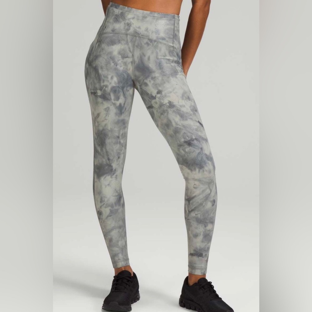 Lululemon swift speed HR tight 28” 2021 seawheeze NWT size 2
